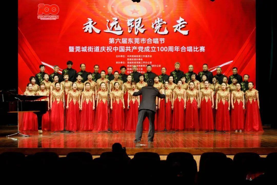 我发现自己有点喜欢女生的脚，这算正常吗？