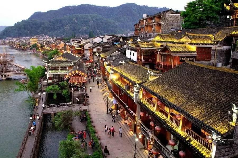 小魔仙跳舞